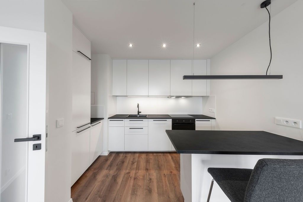 Prodej bytu 3+1 70 m², Poljanovova, Praha