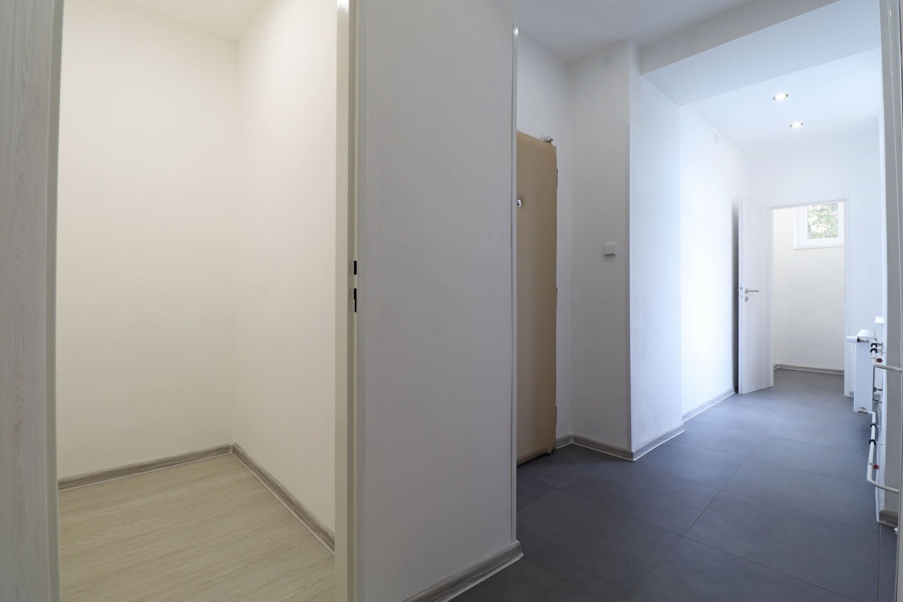 Pronájem bytu 3+kk 72 m², Praha – náhled fotky 12