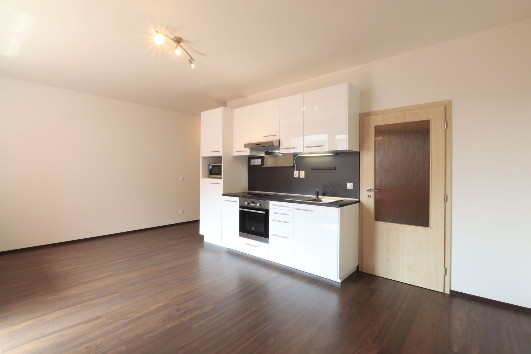 Pronájem bytu 1+kk 37 m²