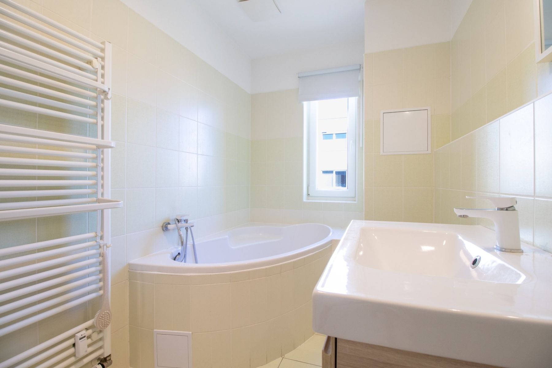 Pronájem bytu 2+kk 53 m², Milovice – náhled fotky 11