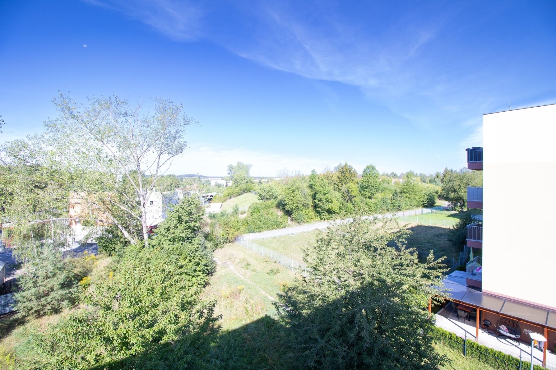 Pronájem bytu 2+kk 53 m², Milovice – náhled fotky 17