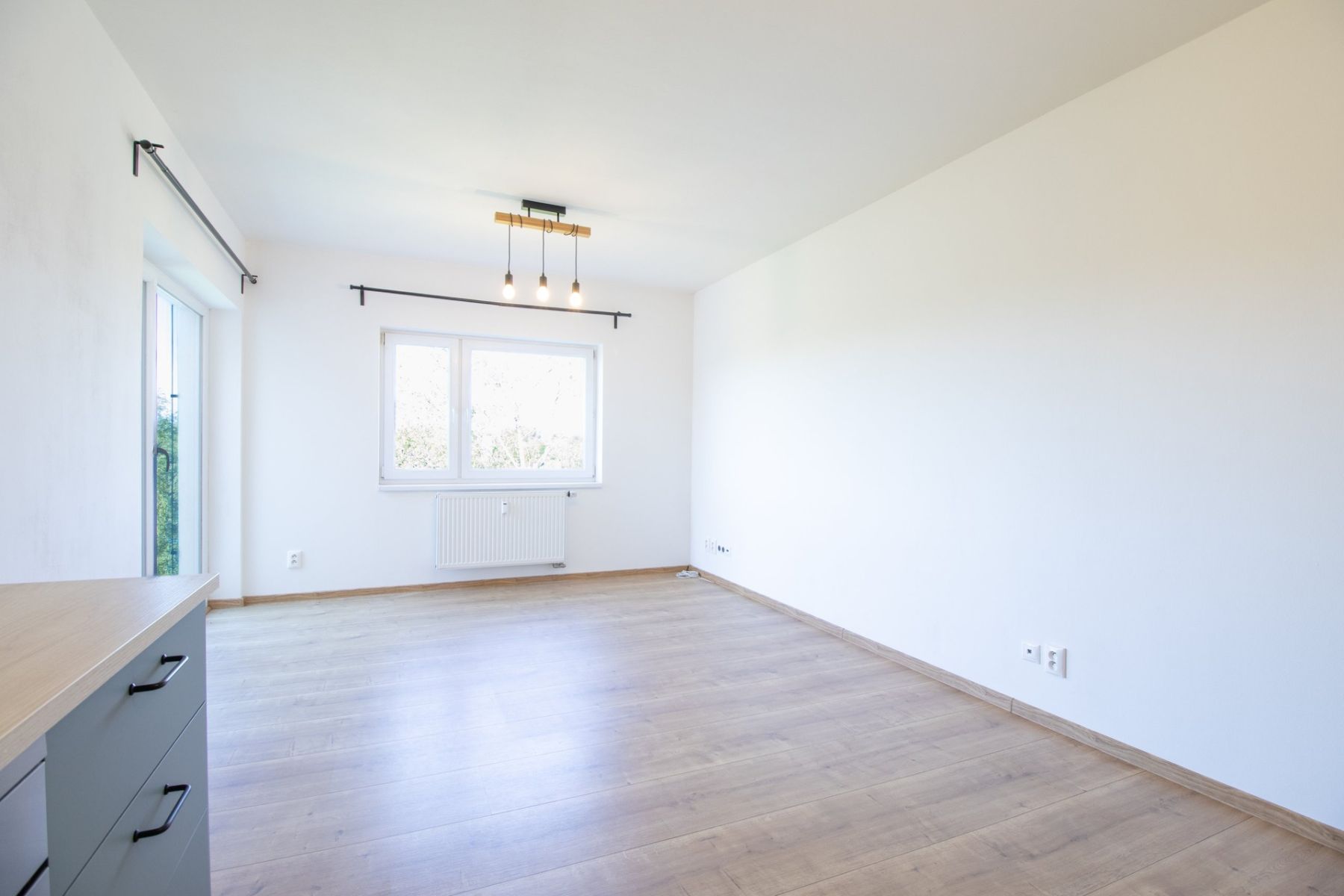 Pronájem bytu 2+kk 53 m², Milovice – náhled fotky 5
