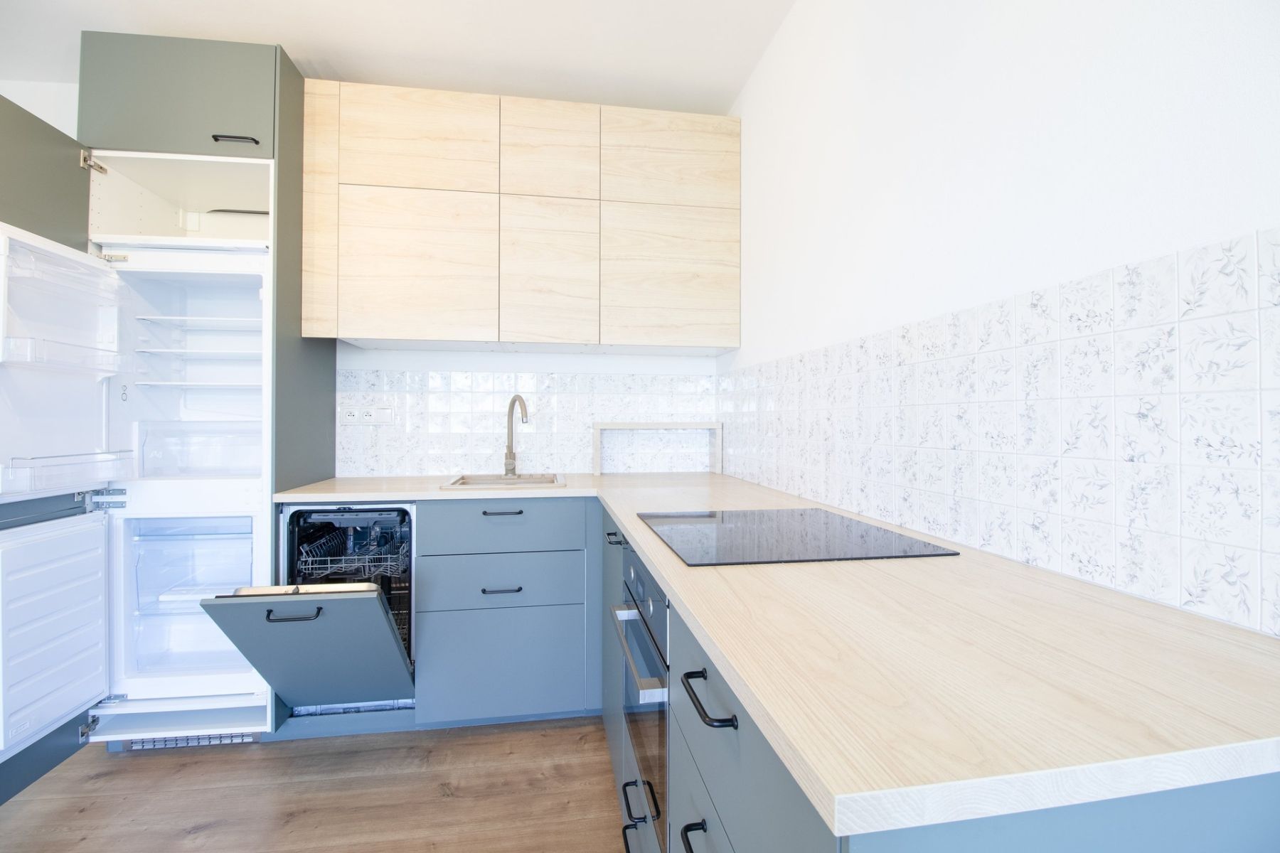 Pronájem bytu 2+kk 53 m², Milovice – náhled fotky 7