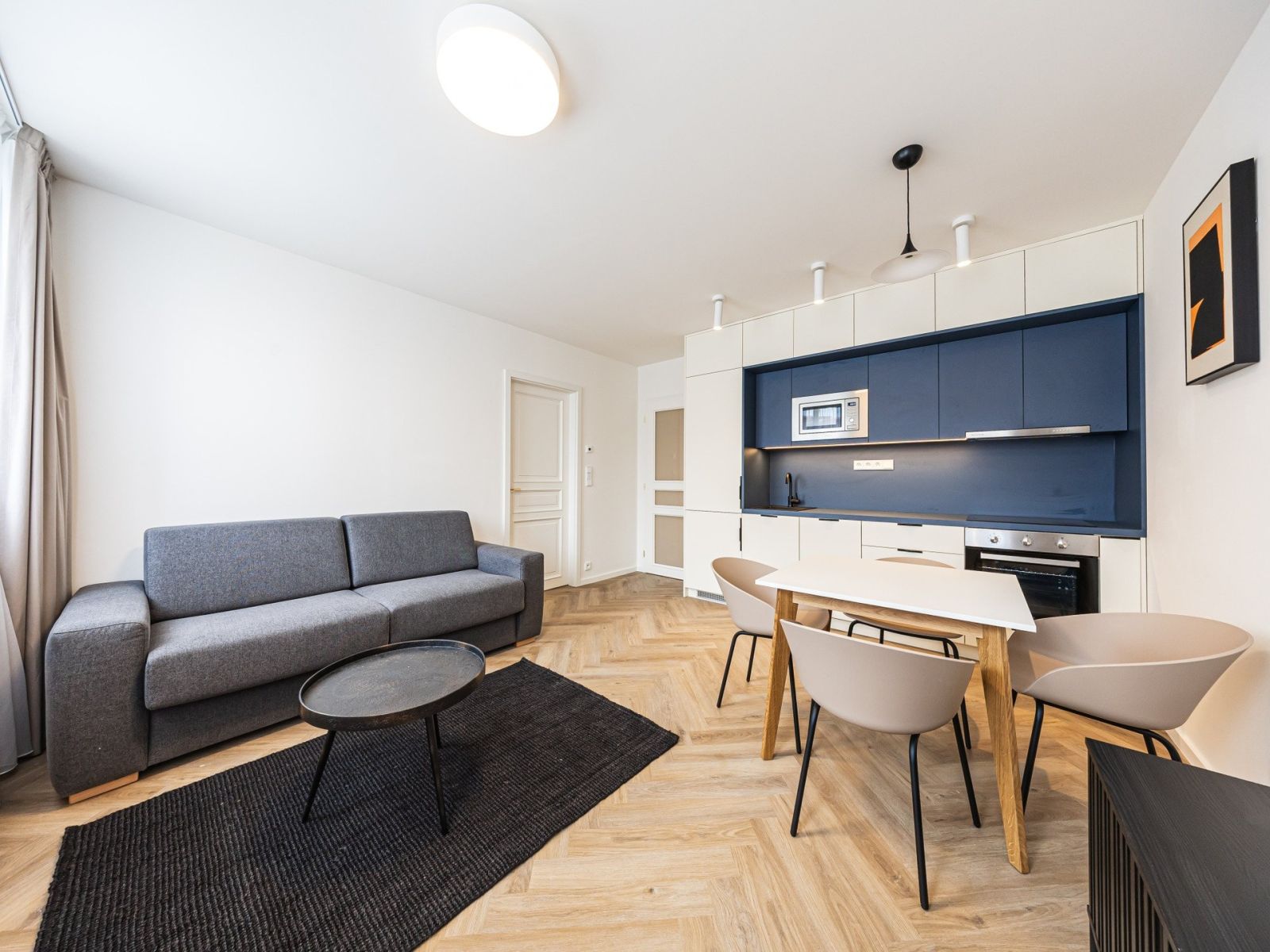 Pronájem bytu 2+kk 43 m², Praha – fotka 1 z 12