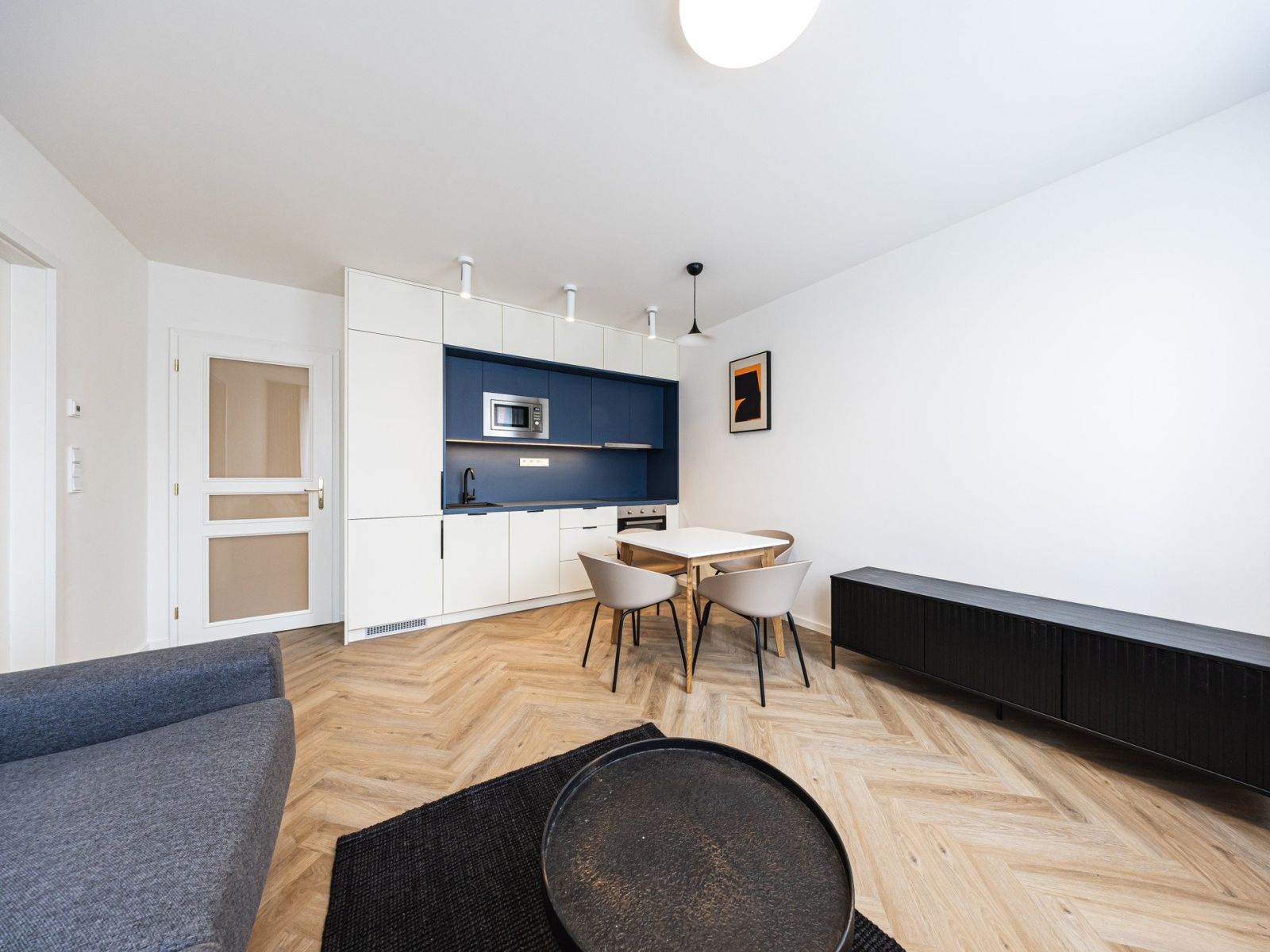 Pronájem bytu 2+kk 43 m², Praha – náhled fotky 3