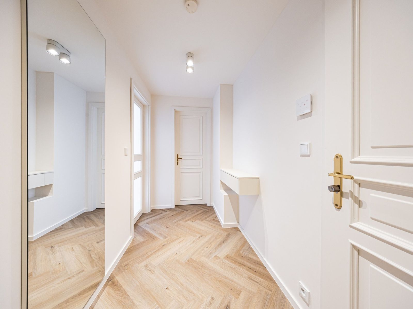 Pronájem bytu 2+kk 43 m², Praha – náhled fotky 8