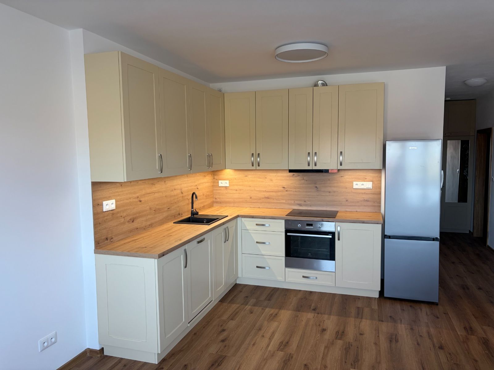 Pronájem bytu 3+kk 72 m², Dašice – náhled fotky 7