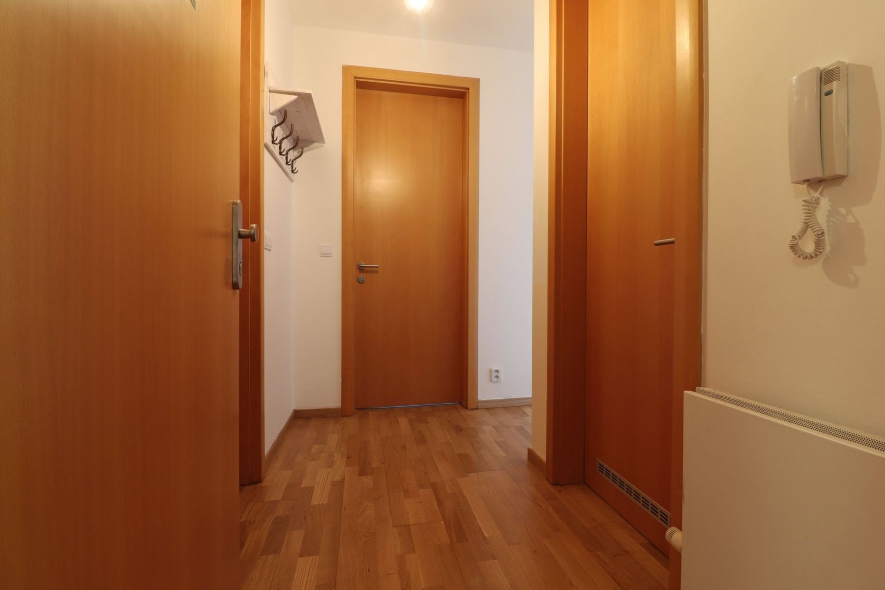 Pronájem bytu 2+kk 56 m², Praha – náhled fotky 16
