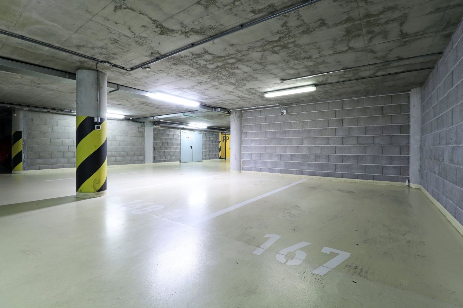 Pronájem bytu 2+kk 56 m², Praha – náhled fotky 19