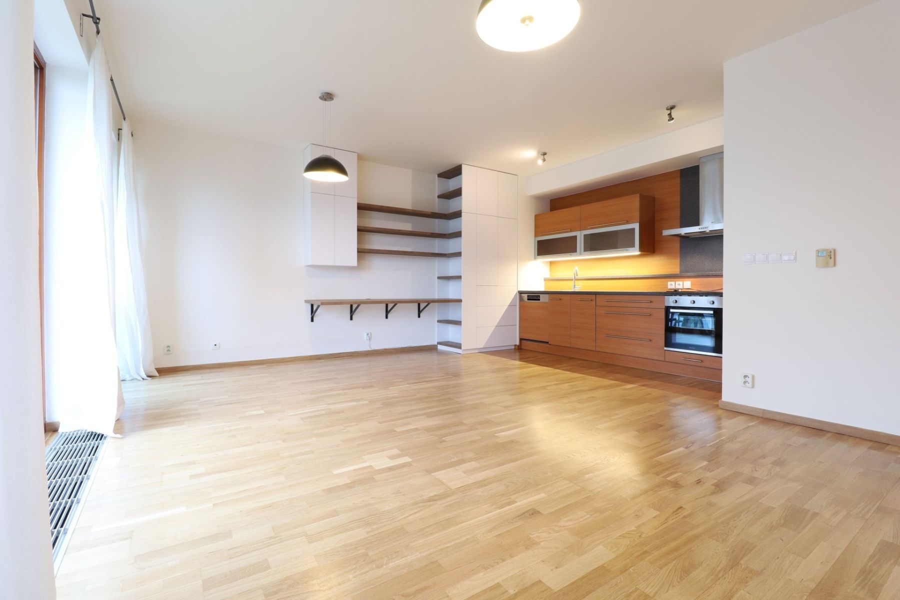 Pronájem bytu 2+kk 56 m², Praha – náhled fotky 7