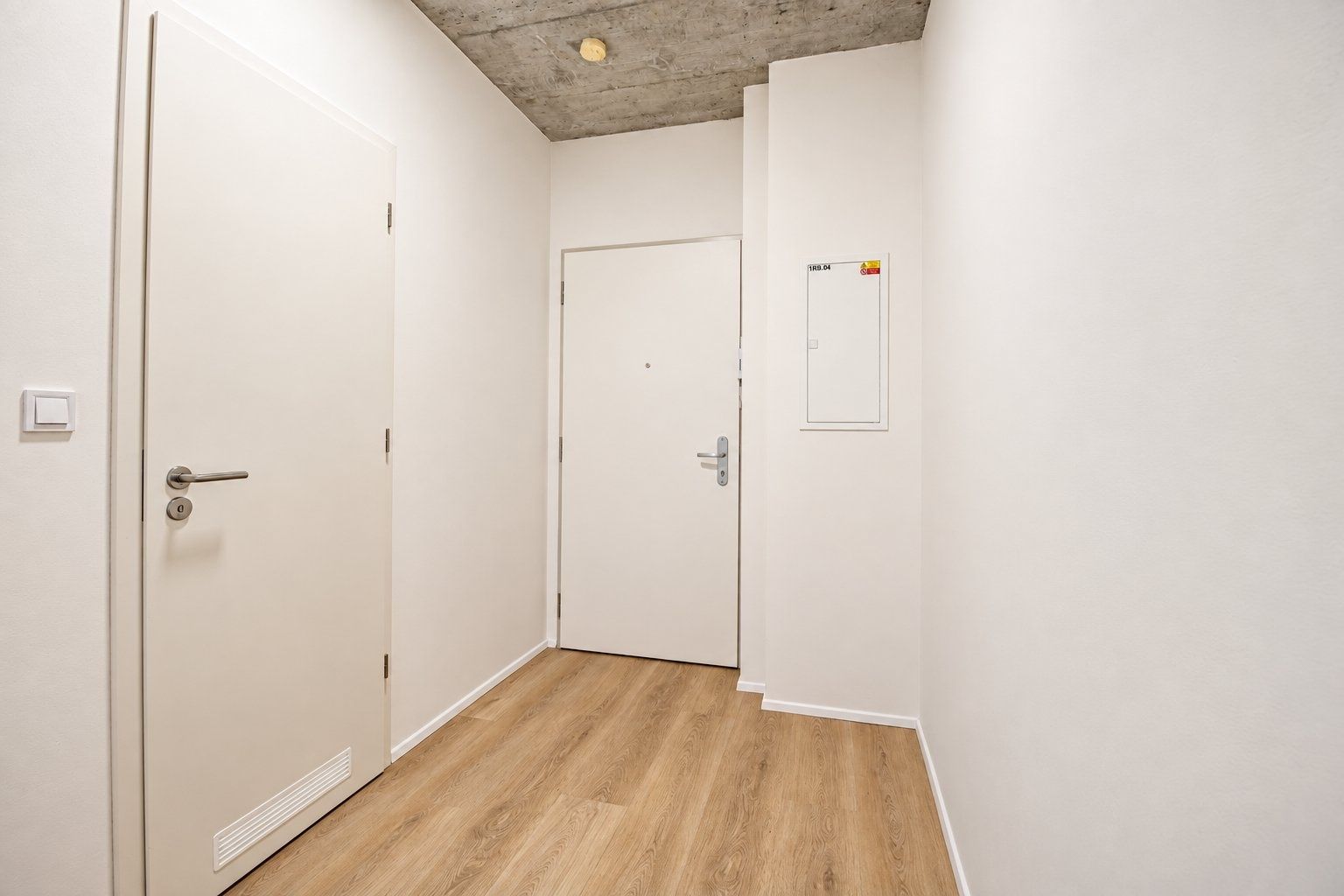 Pronájem bytu 2+kk 48 m², Praha – náhled fotky 13