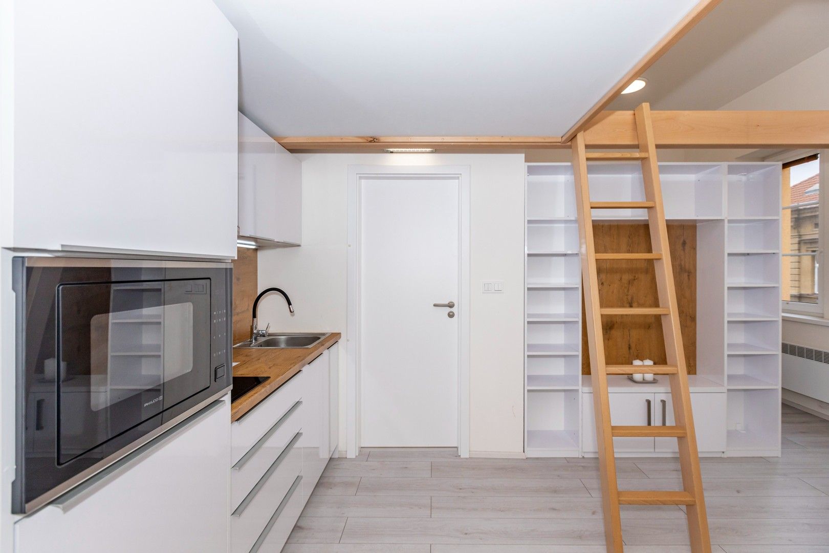 Pronájem bytu 1+kk 29 m², Praha – náhled fotky 2