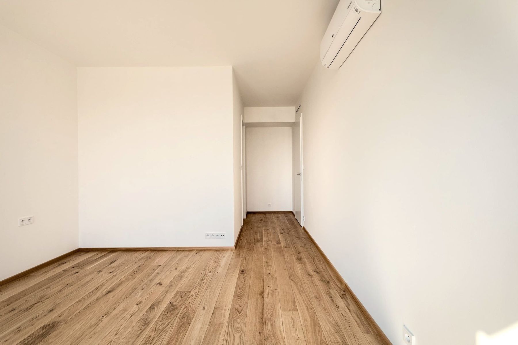 Prodej bytu 4+kk 132 m², Praha – náhled fotky 11
