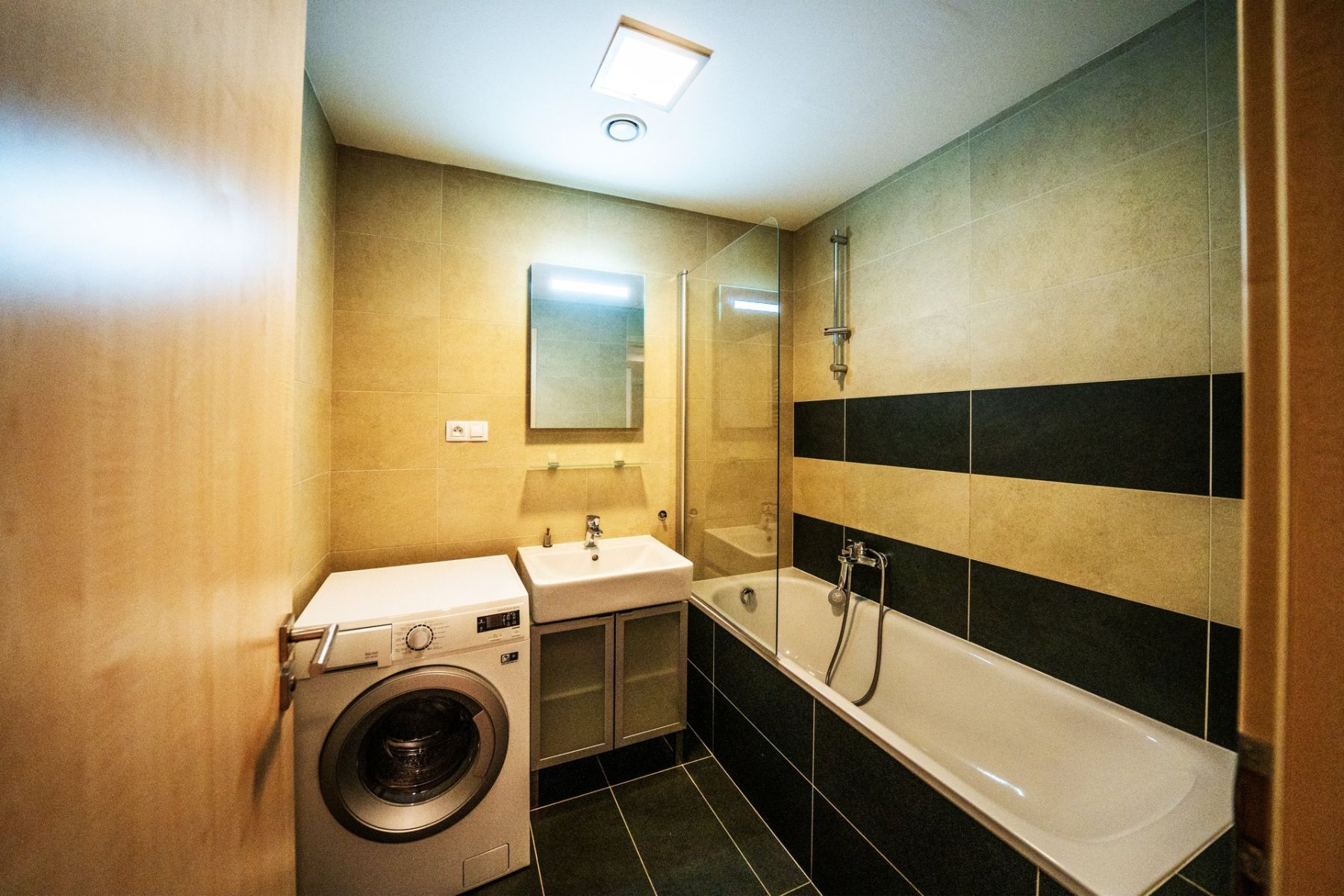 Pronájem bytu 3+kk 70 m², Praha – náhled fotky 12