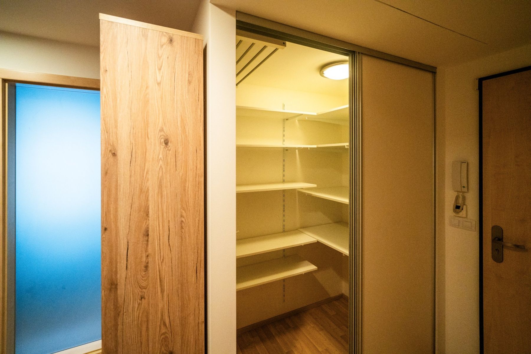 Pronájem bytu 3+kk 70 m², Praha – náhled fotky 5