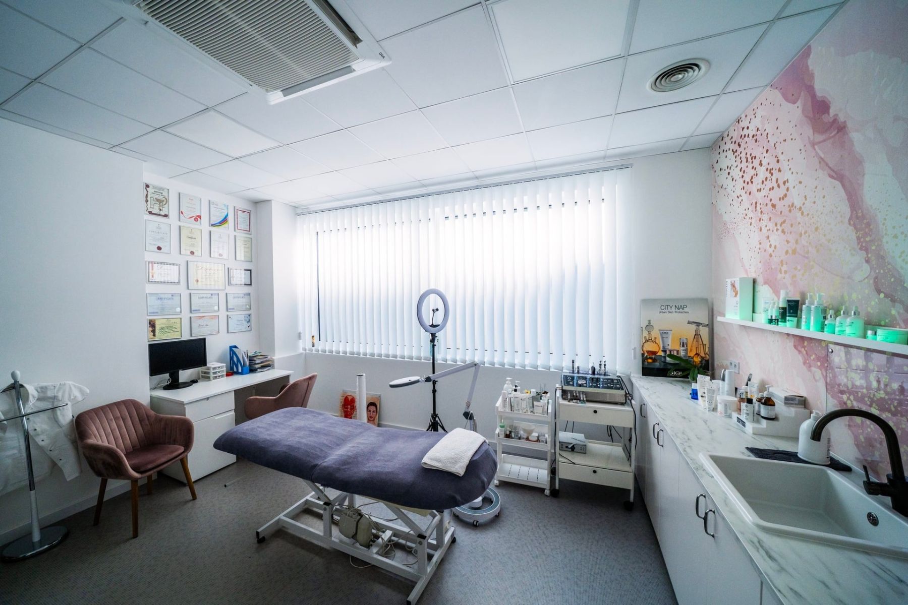 Pronájem komerčního prostoru 114 m², Praha – náhled fotky 13