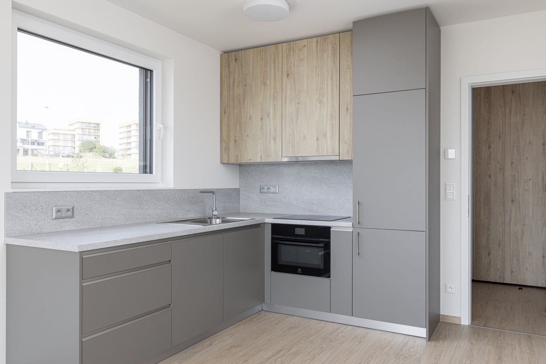 Pronájem bytu 2+kk 51 m², Praha – náhled fotky 2
