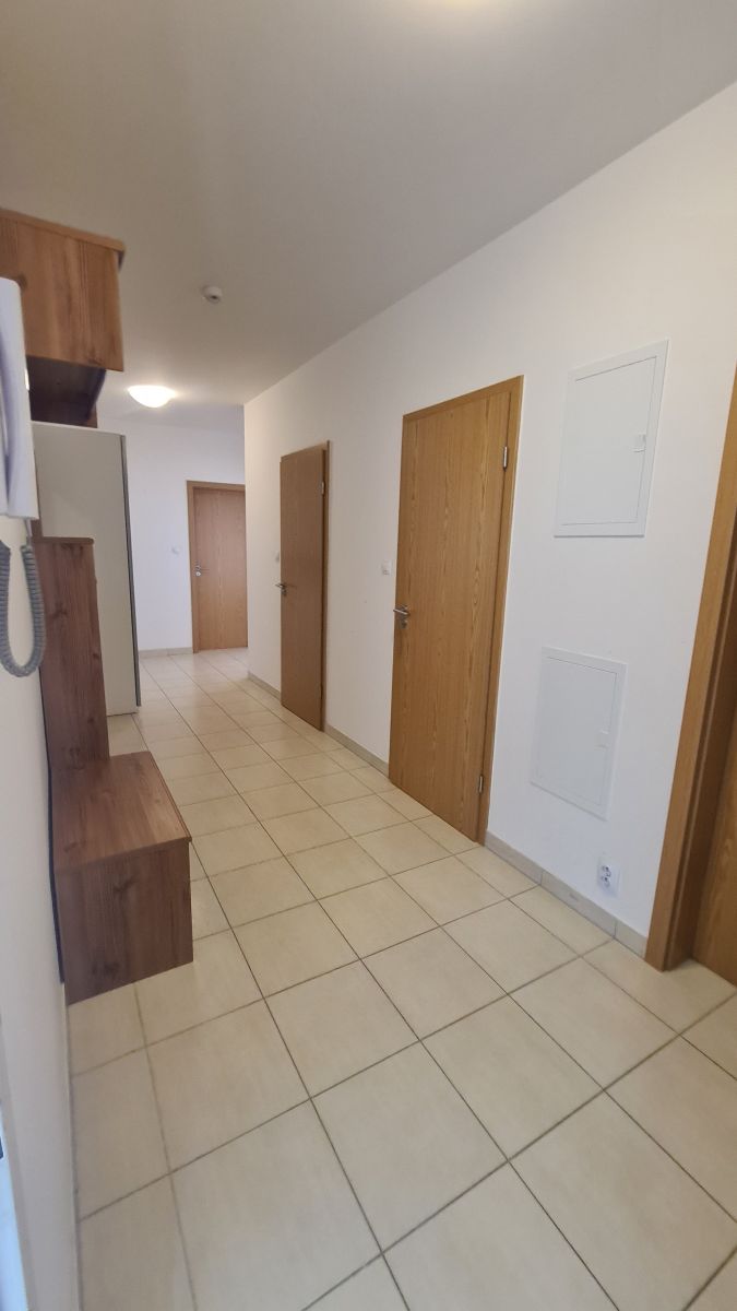 Pronájem bytu 72 m², Praha – náhled fotky 9