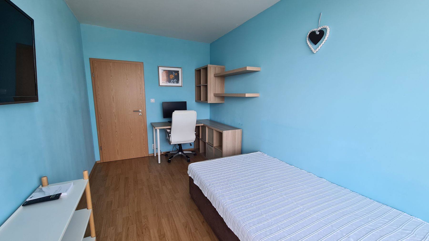 Pronájem bytu 72 m², Praha – náhled fotky 2