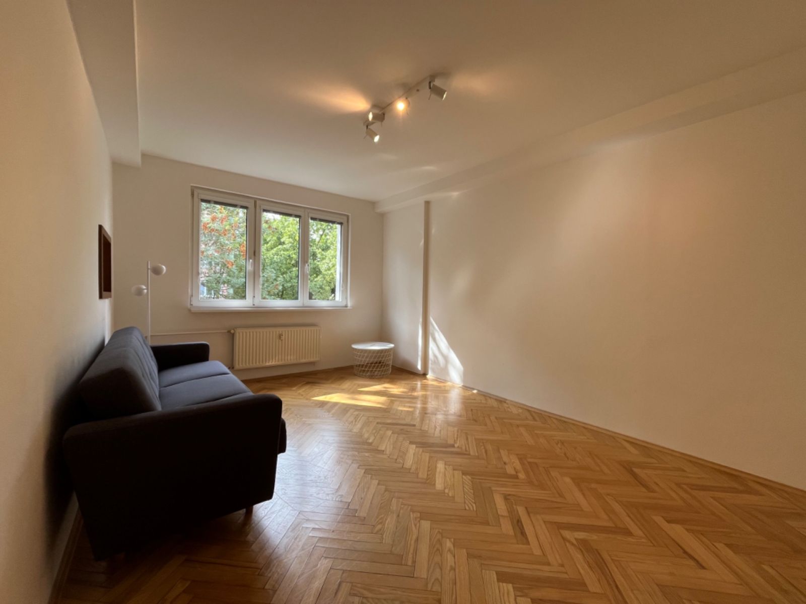 Na Okraji, Praha - Veleslavín – fotografie 2