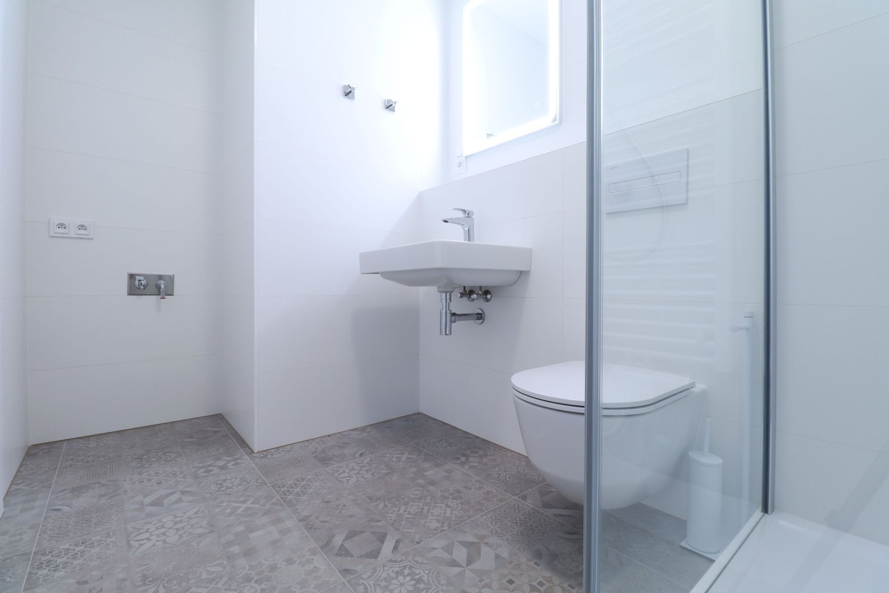 Pronájem bytu 2+kk 55 m², Praha – náhled fotky 18