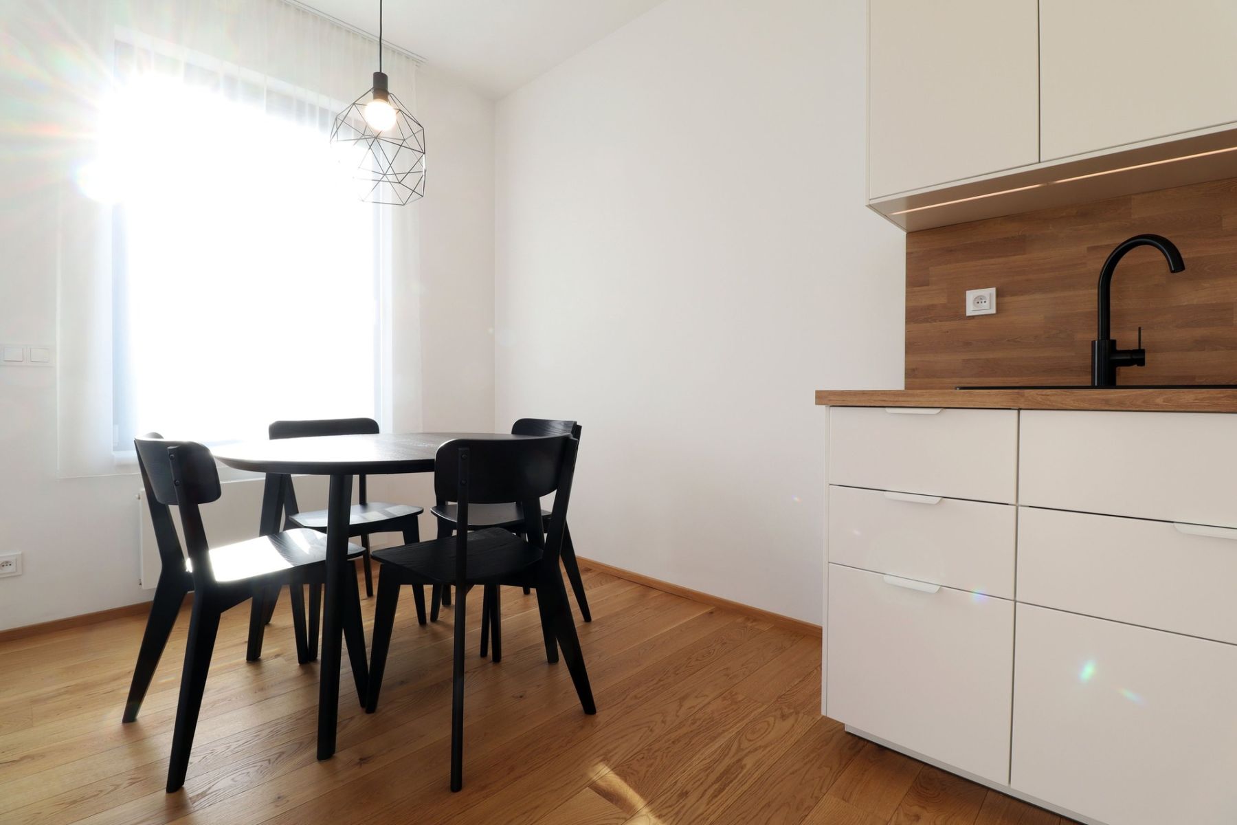 Pronájem bytu 2+kk 55 m², Praha – náhled fotky 6
