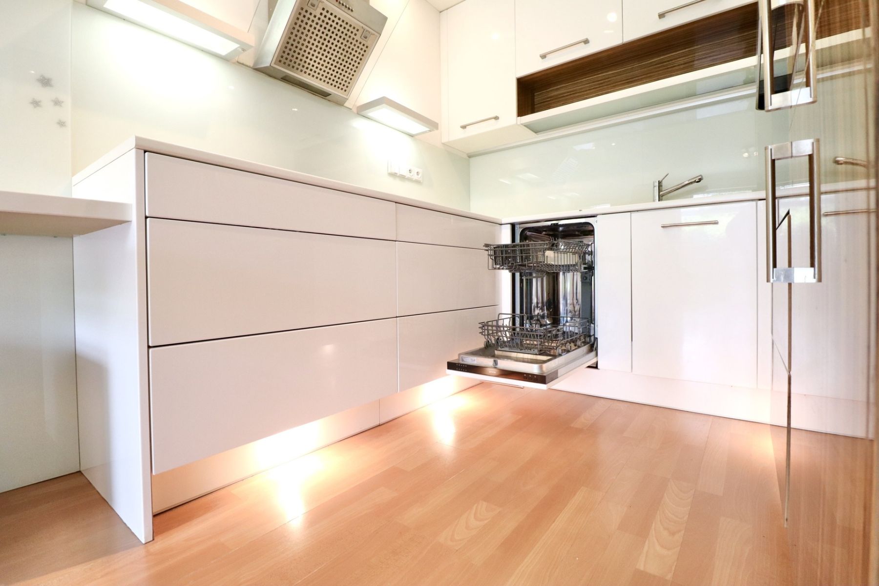 Pronájem bytu 2+kk 49 m², Praha – náhled fotky 4