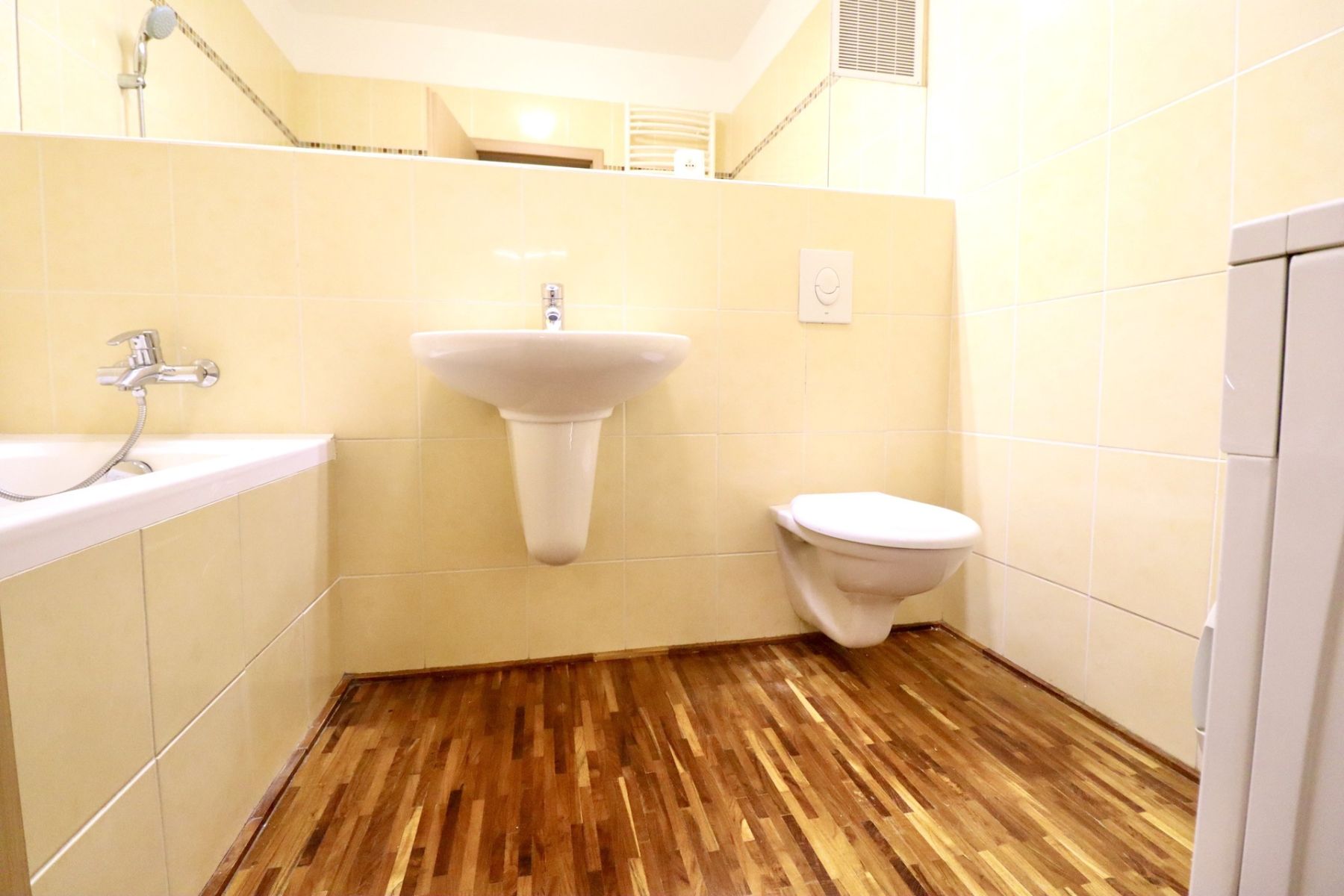 Pronájem bytu 2+kk 49 m², Praha – náhled fotky 9