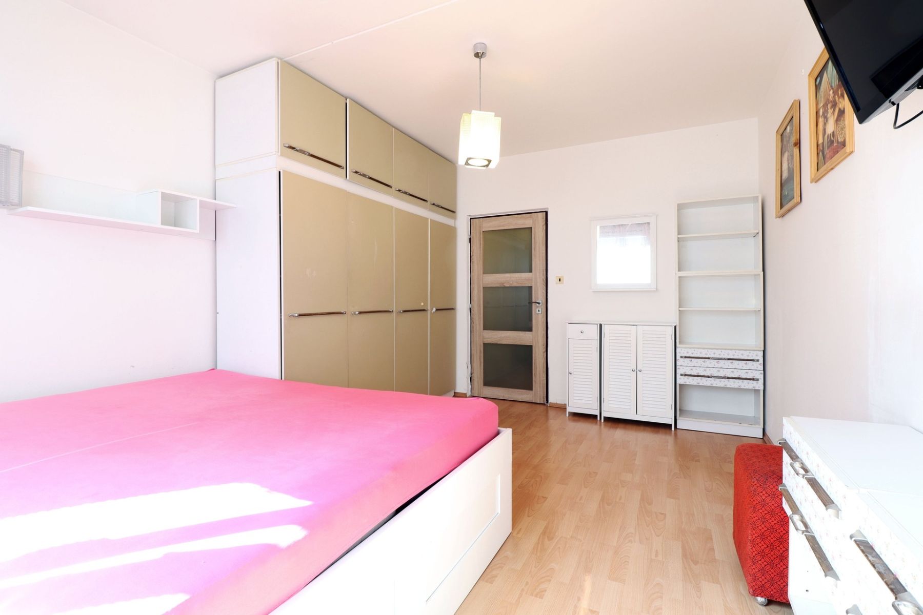 Pronájem bytu 2+1 77 m², Praha – náhled fotky 10