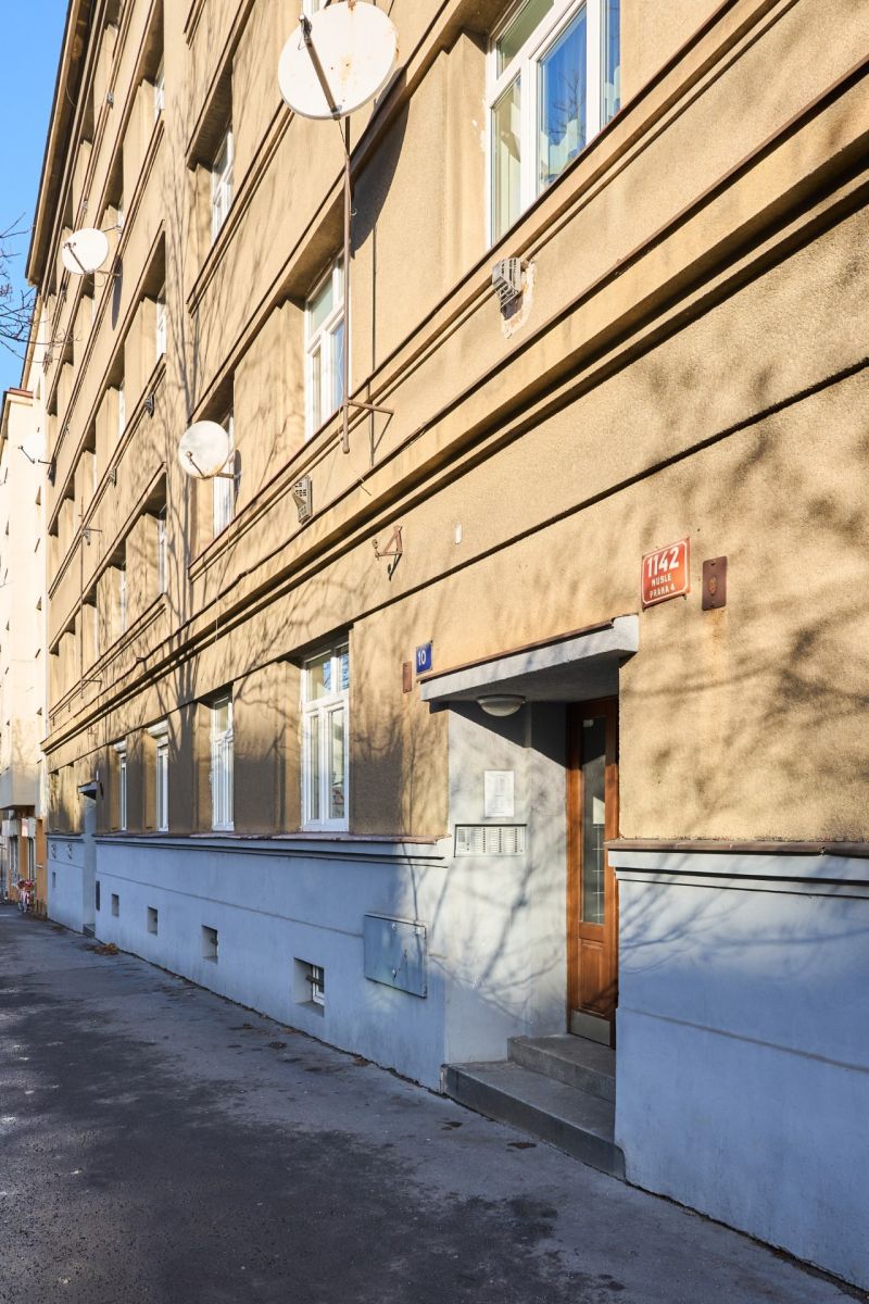 Pronájem bytu 2+kk 44 m², Praha – náhled fotky 20