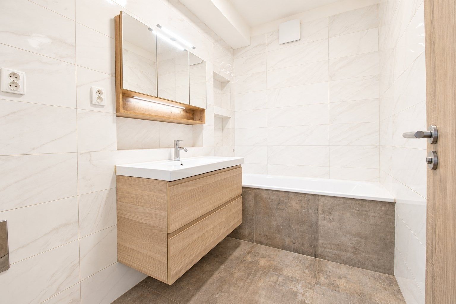 Pronájem bytu 3+kk 70 m², Praha – náhled fotky 13