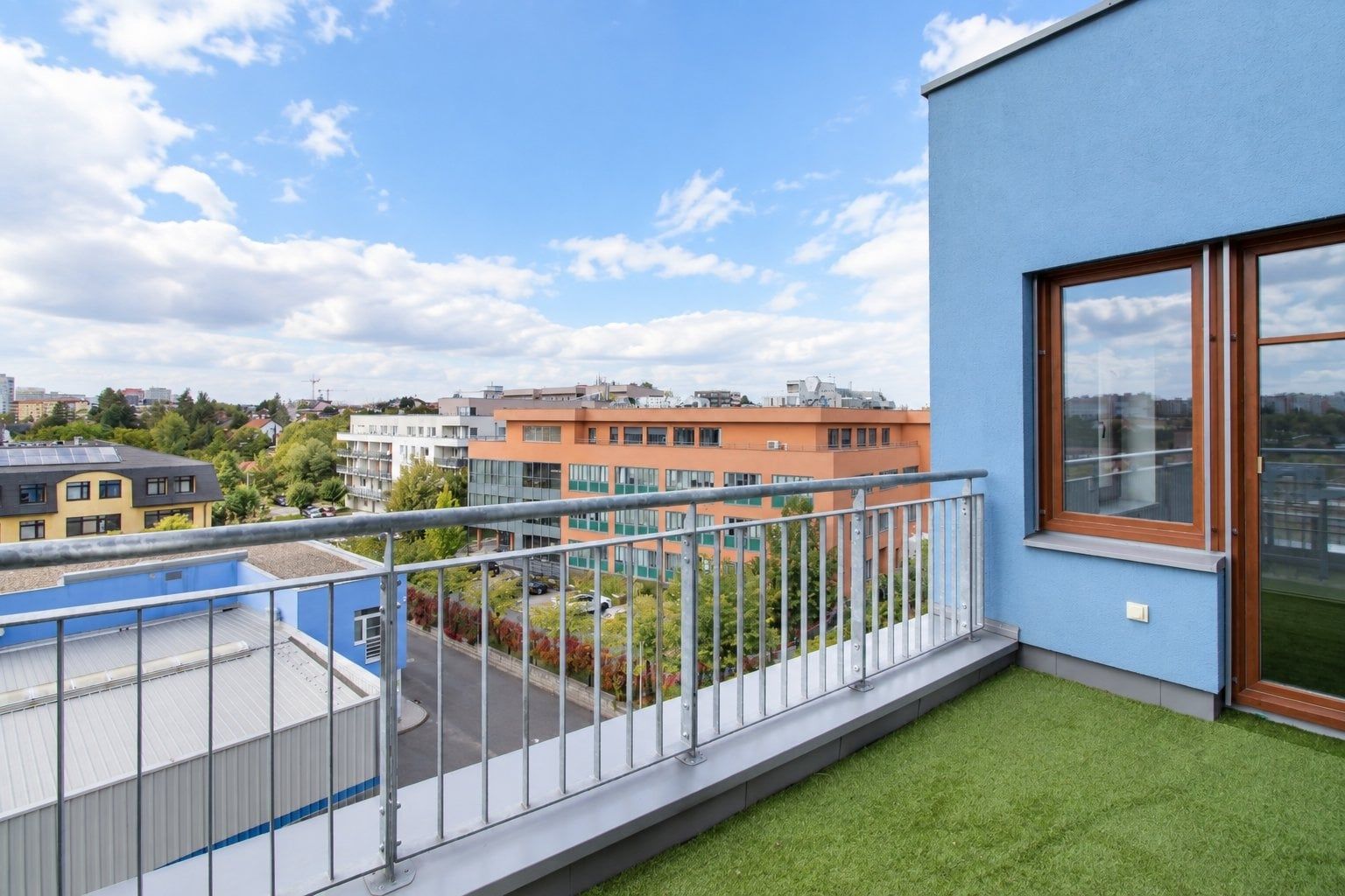 Pronájem bytu 3+kk 70 m², Praha – náhled fotky 24