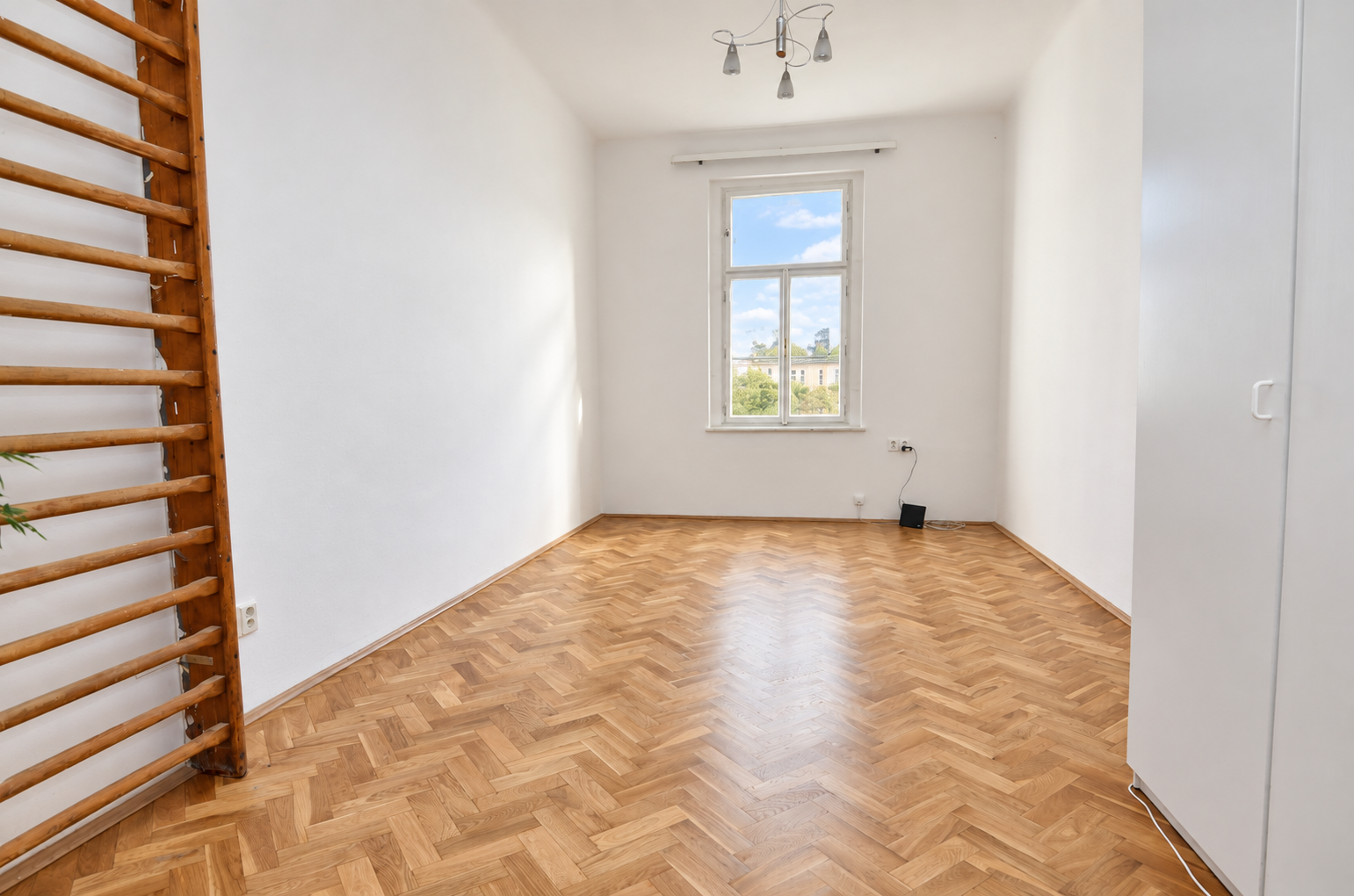 Prodej bytu 2+1 80 m², Praha – náhled fotky 6