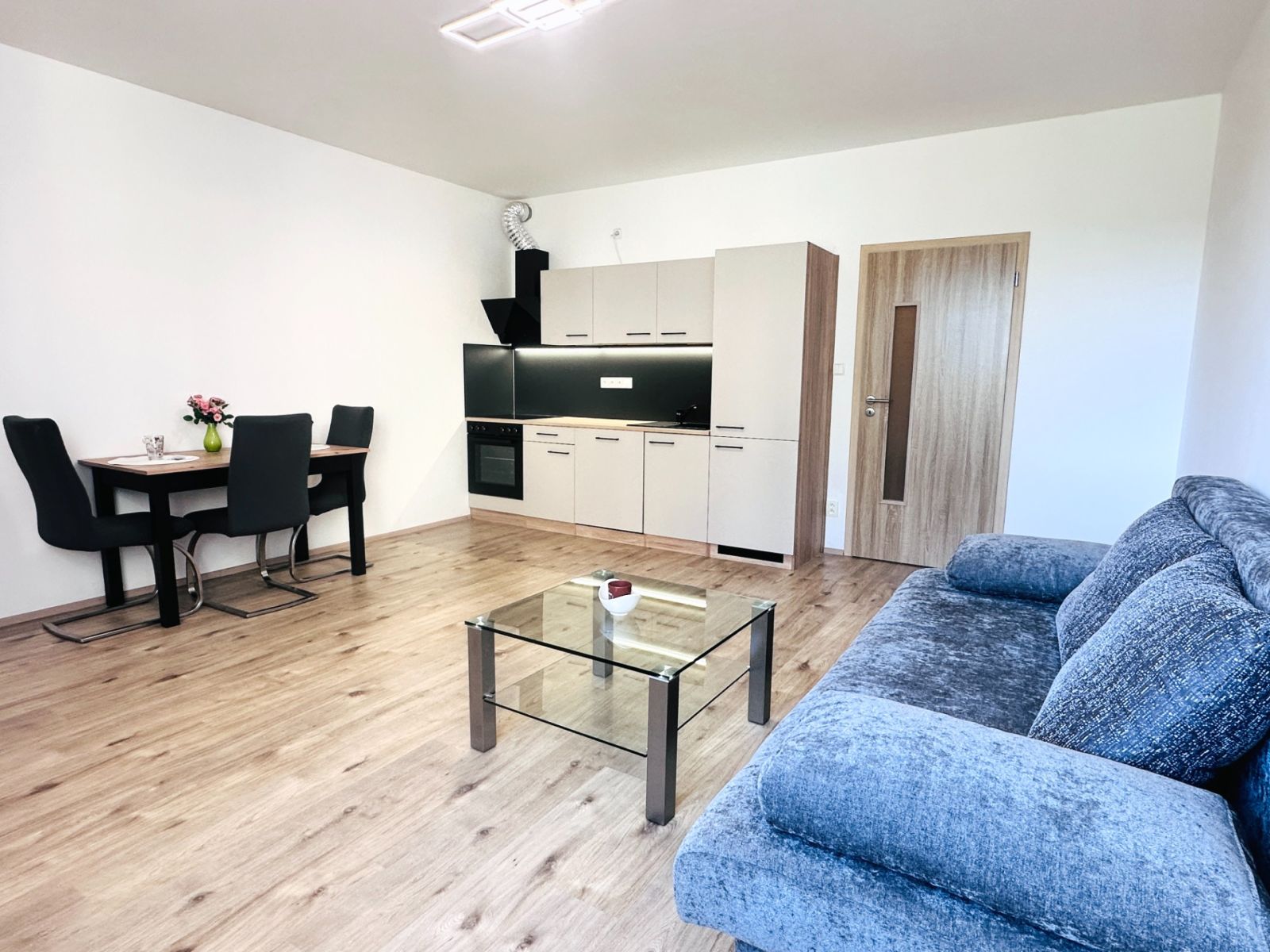 Prodej bytu 1+kk 34 m², Kladno – náhled fotky 8