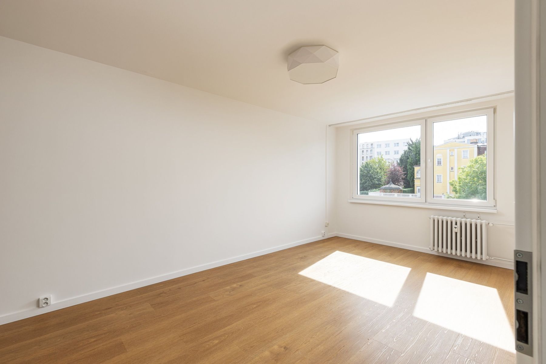 Pronájem bytu 2+kk 43 m², Praha – náhled fotky 6
