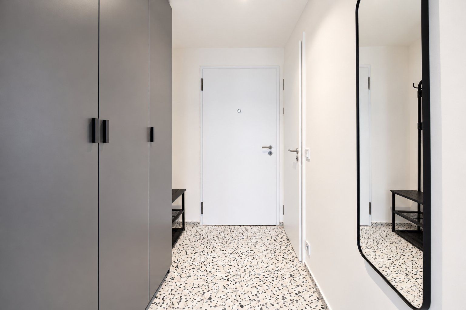 Pronájem bytu 1+kk 36 m², Praha – náhled fotky 13