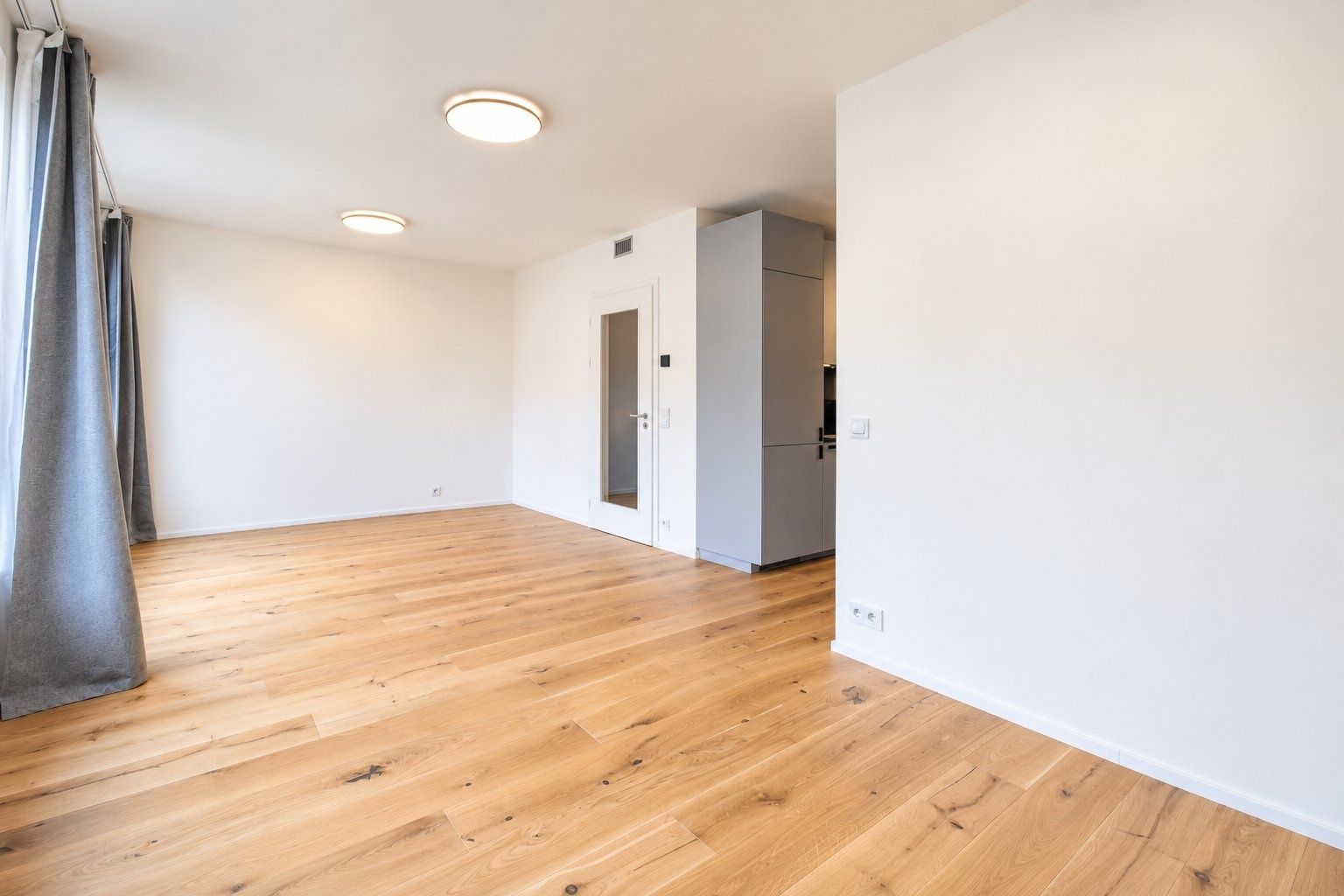 Pronájem bytu 1+kk 36 m², Praha – náhled fotky 6