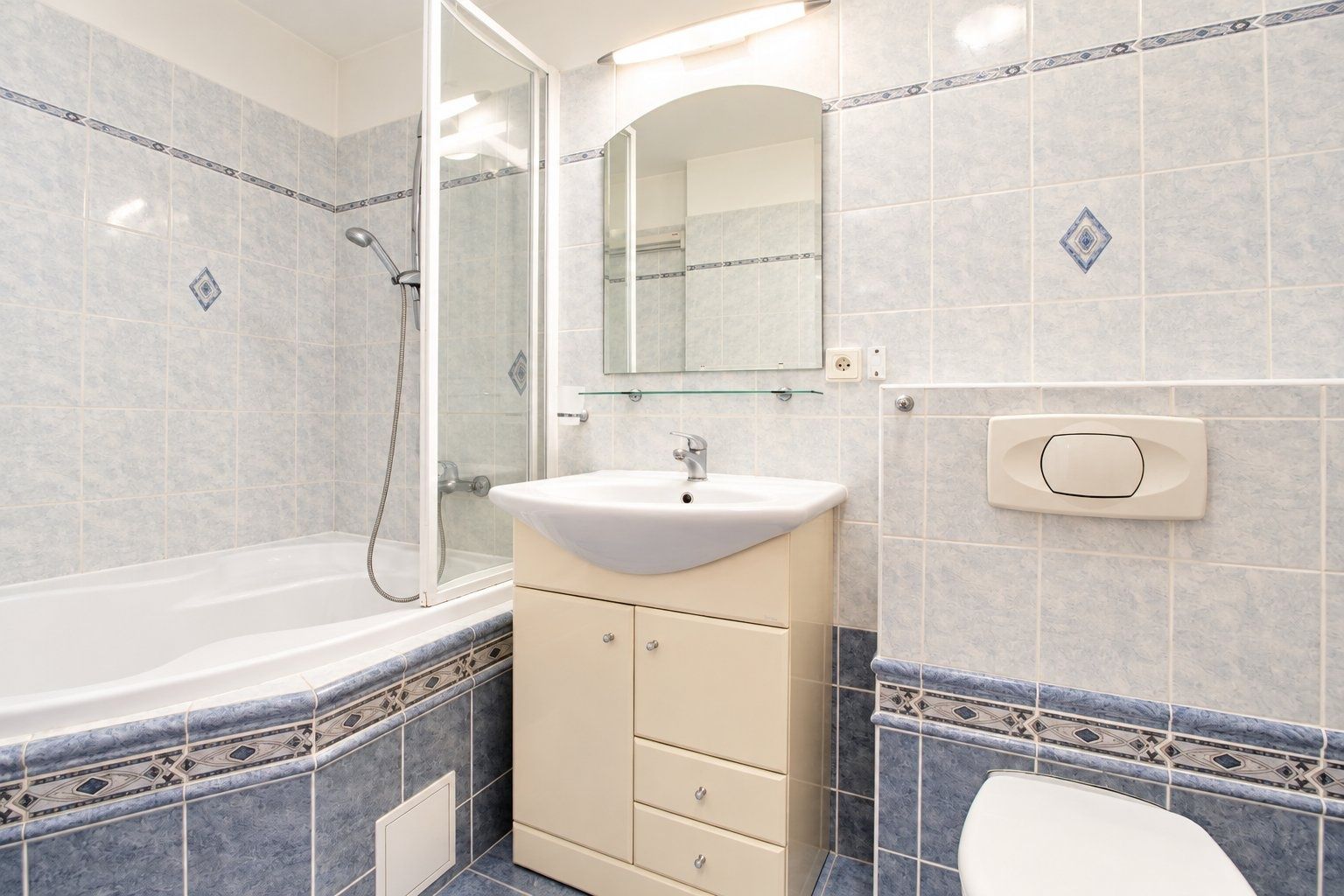 Pronájem bytu 2+kk 53 m², Benešov – náhled fotky 13