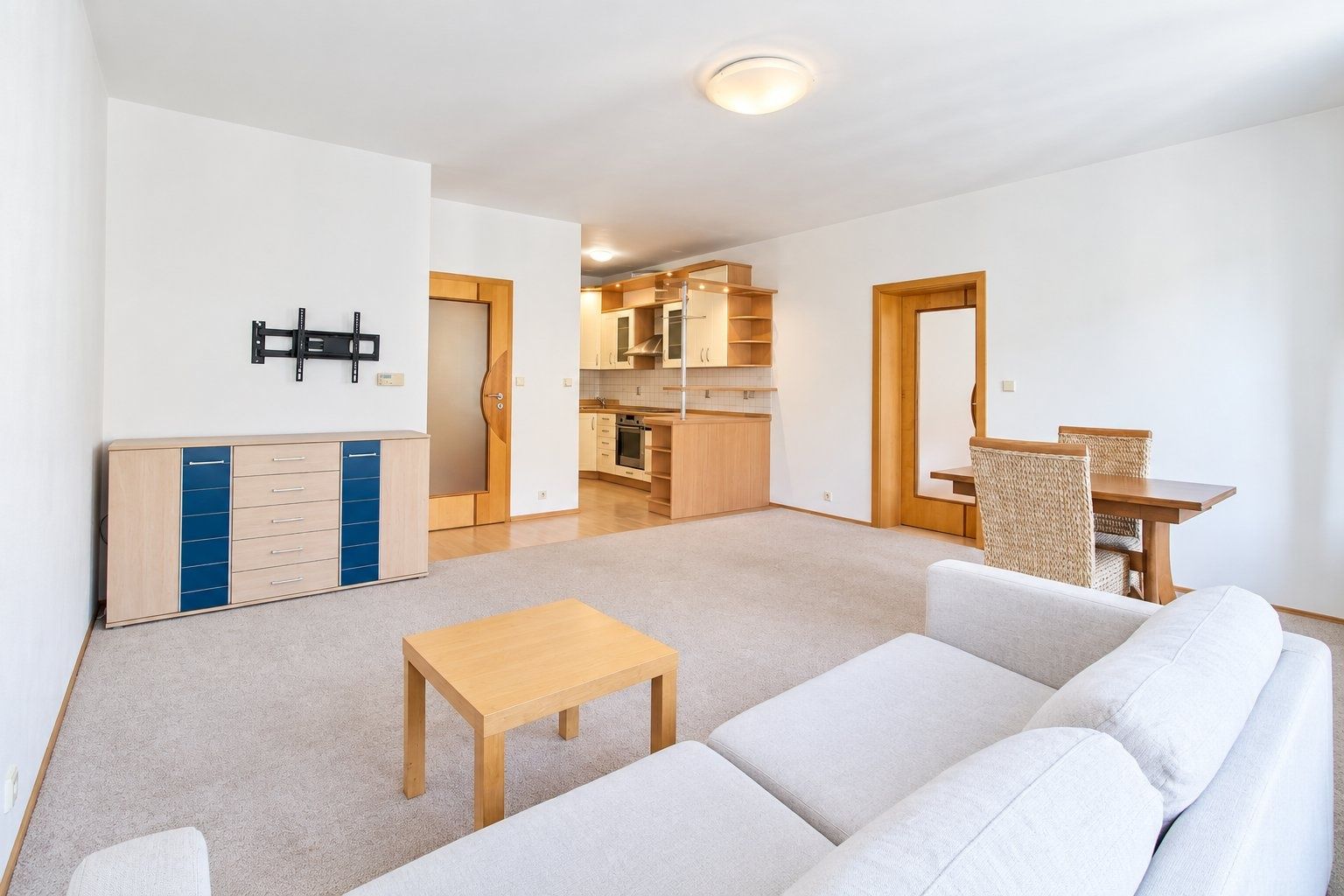Pronájem bytu 2+kk 53 m², Benešov – náhled fotky 7