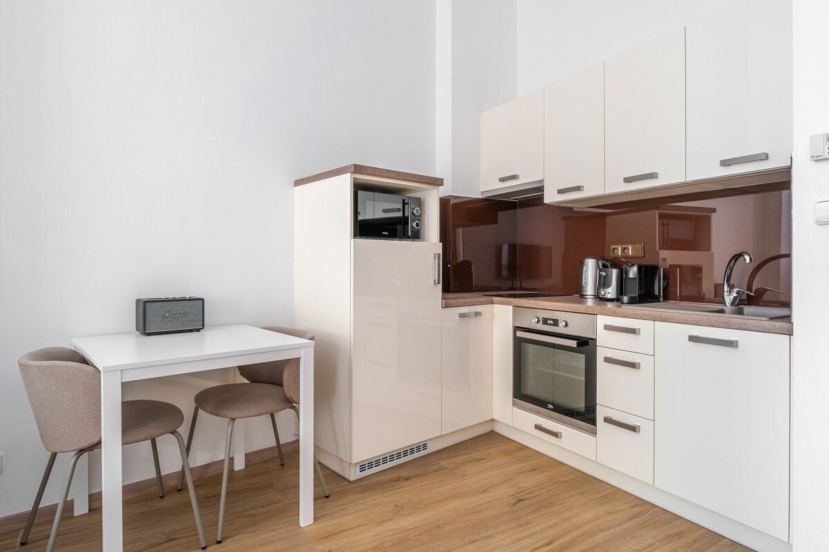 Prvního pluku, Praha - Karlín – fotografie 5