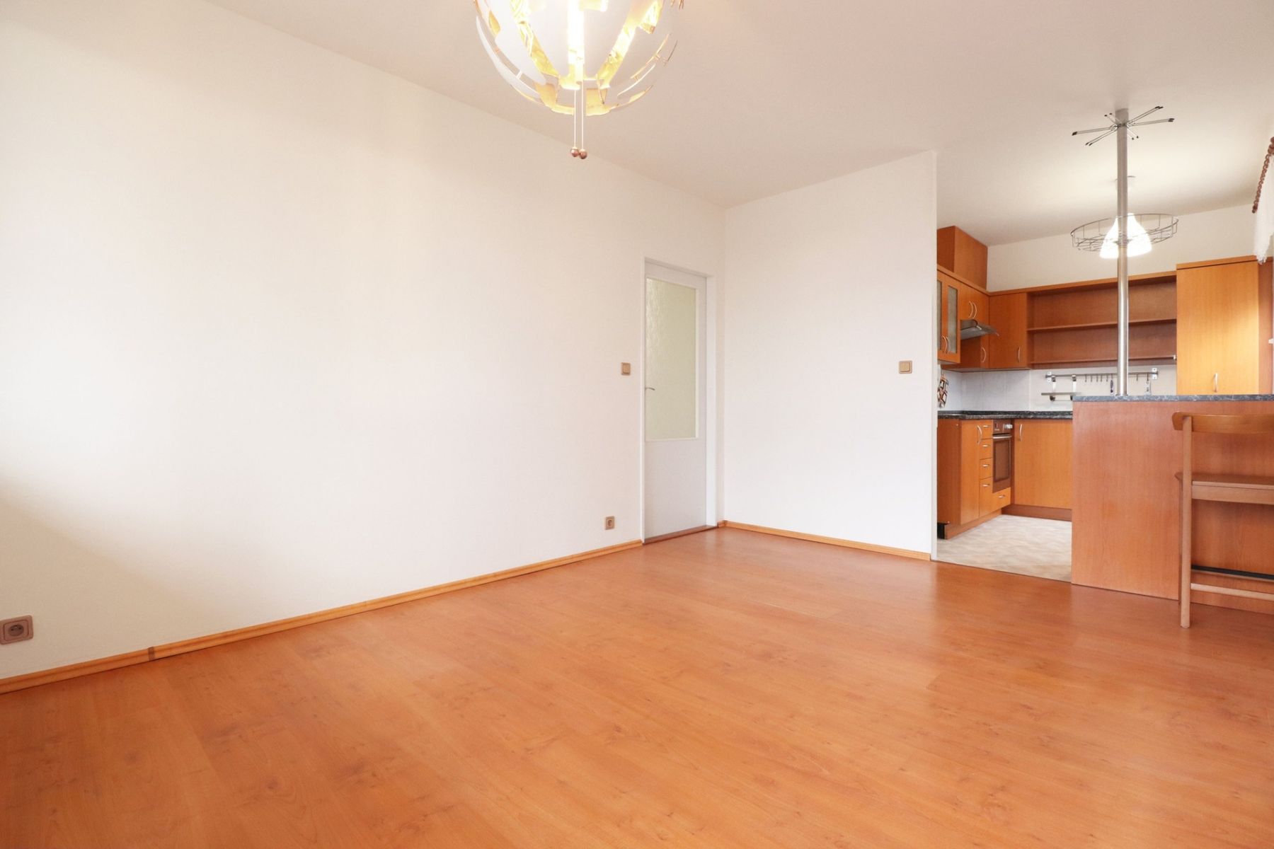 Pronájem bytu 2+kk 46 m², Višňová, Milovice – Benátecká Vrutice, okres Nymburk