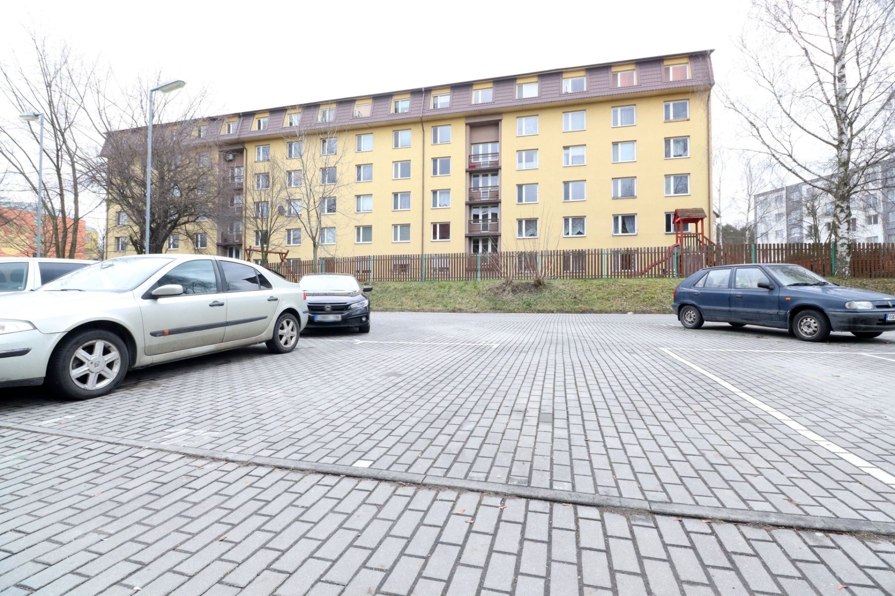 Pronájem bytu 2+kk 46 m², Milovice – náhled fotky 13