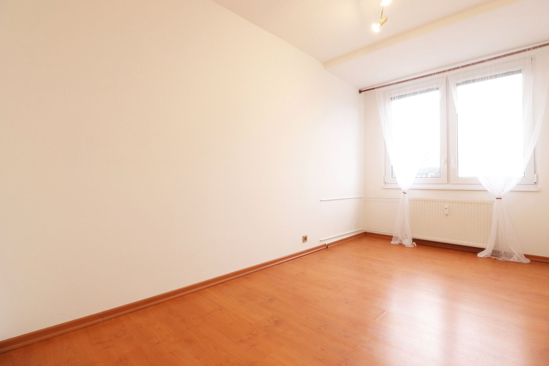 Pronájem bytu 2+kk 46 m², Milovice – náhled fotky 5