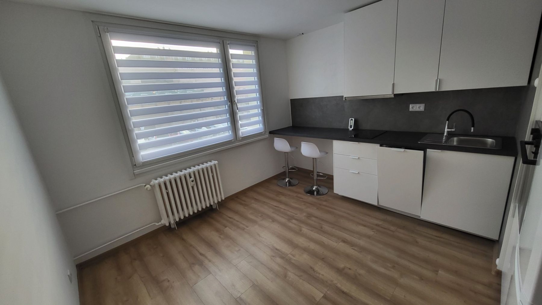 Pronájem bytu 2+kk 37 m², Trutnov – náhled fotky 2