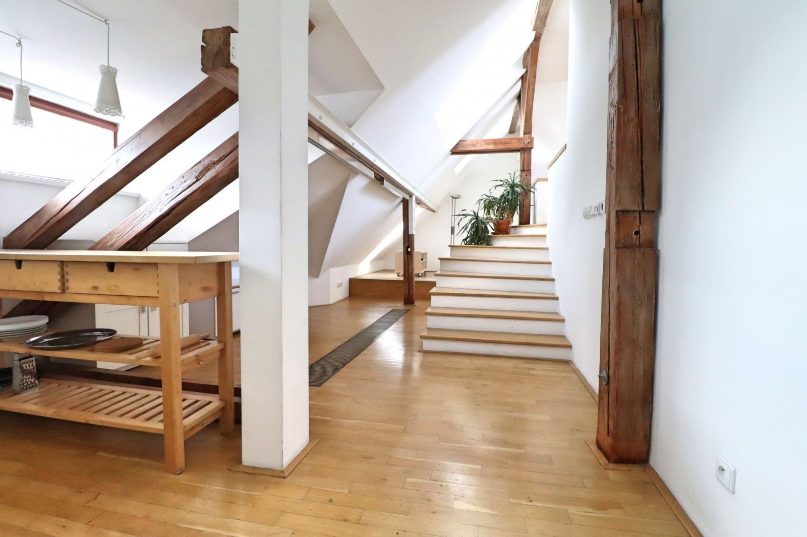 Pronájem bytu 2+kk 70 m², Praha – náhled fotky 5