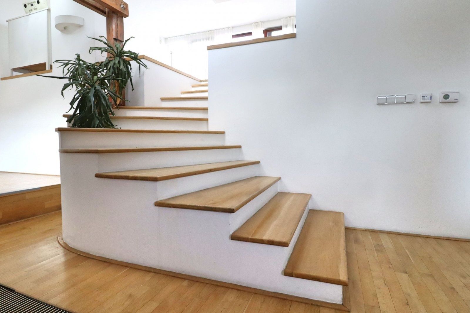 Pronájem bytu 2+kk 70 m², Praha – náhled fotky 9
