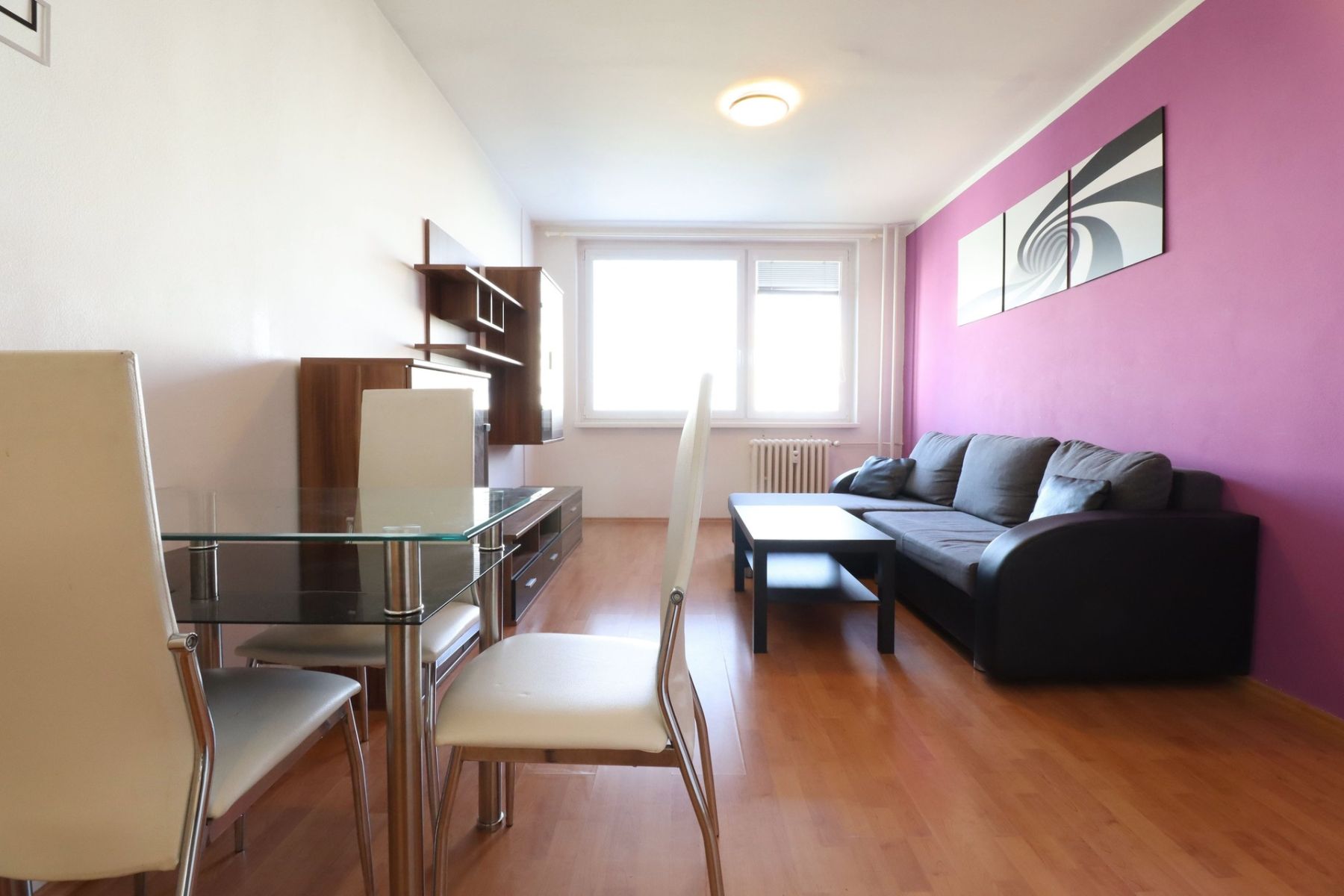 Pronájem bytu 2+kk, 43 m² (5 z 9)