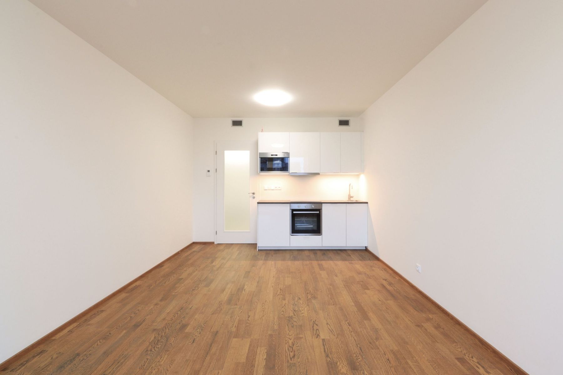 Pronájem bytu 1+kk 35 m²