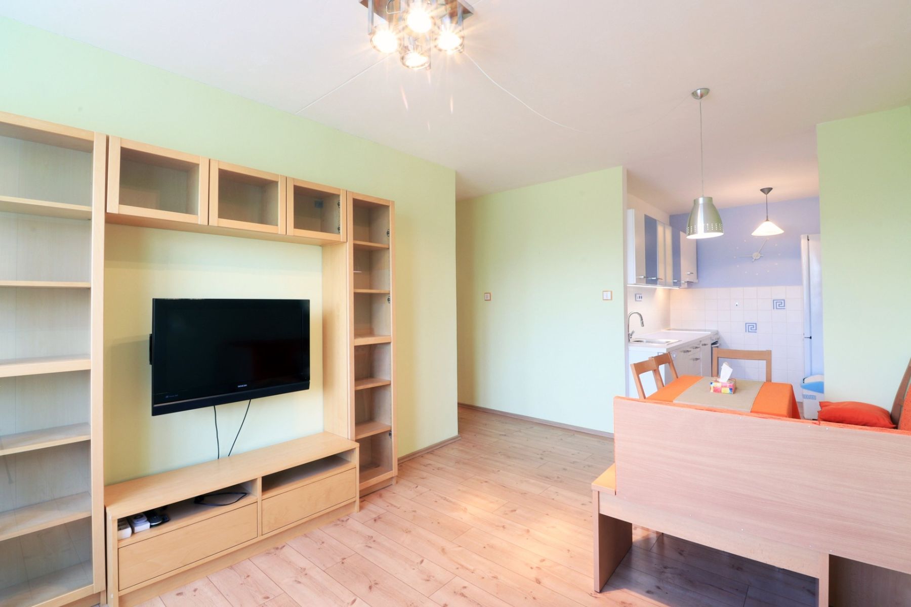Pronájem bytu 3+kk 63 m², Praha – náhled fotky 2