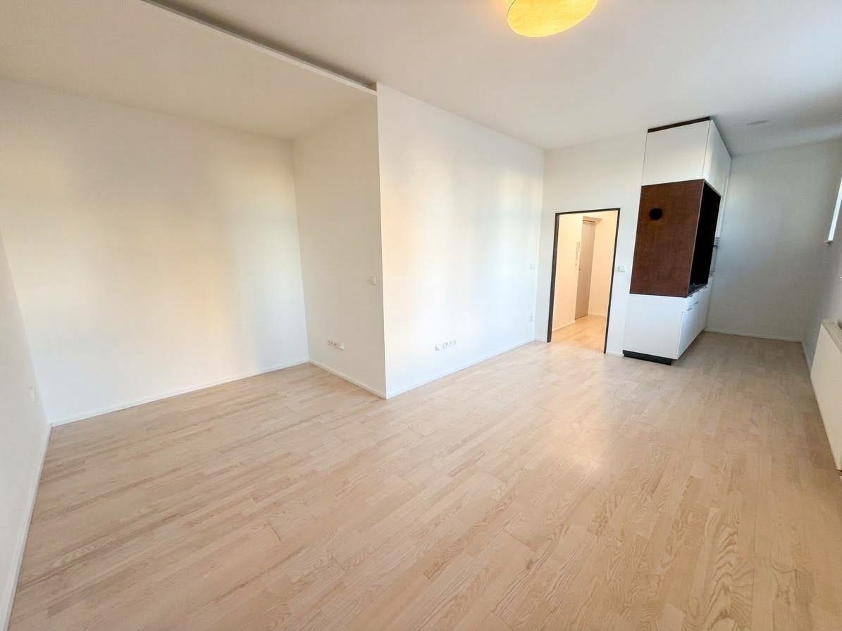 Pronájem bytu 1+kk 34 m², Brno – náhled fotky 2